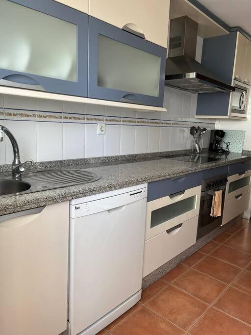 Marbella Piso En Casco Junto A Playa Piscina In Summer Season 外观 照片