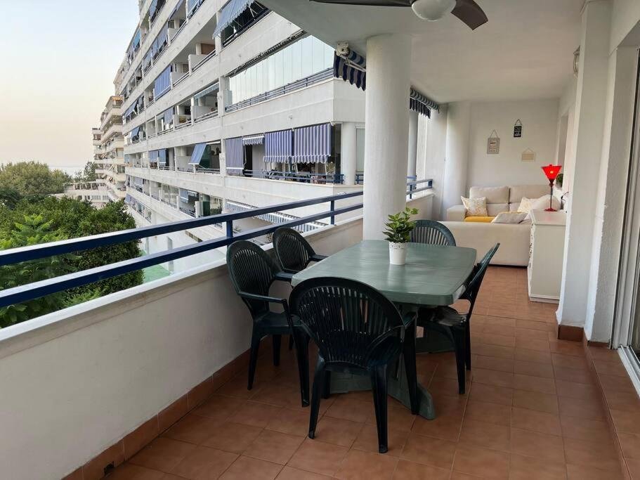 Marbella Piso En Casco Junto A Playa Piscina In Summer Season 外观 照片